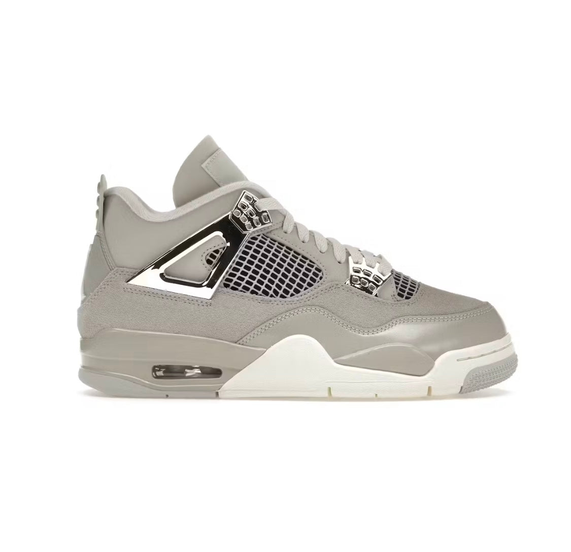 JORDAN 4 Retro Frozen Moments