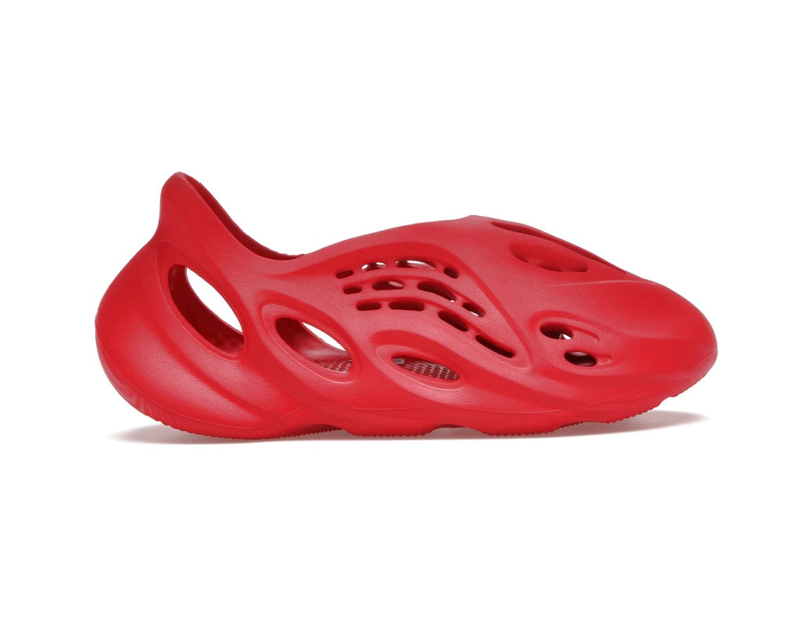 YEEZY FOAM RNNR Vermillion