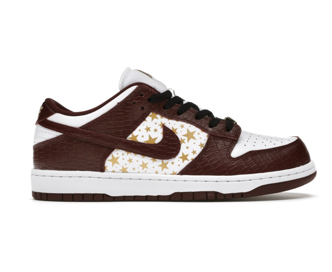 NIKE SB DUNK LOW Supreme Stars