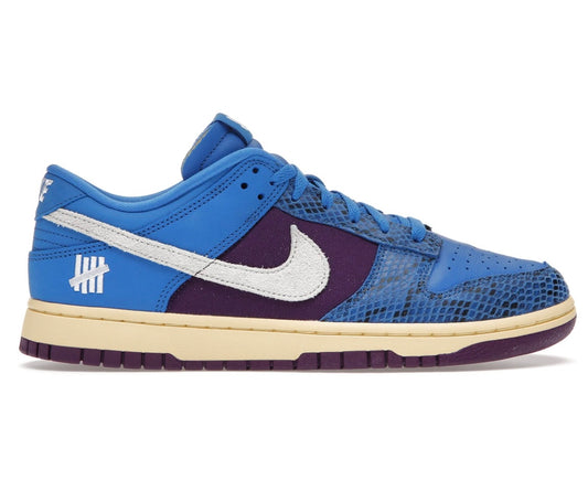 NIKE DUNK LOW Undefeated